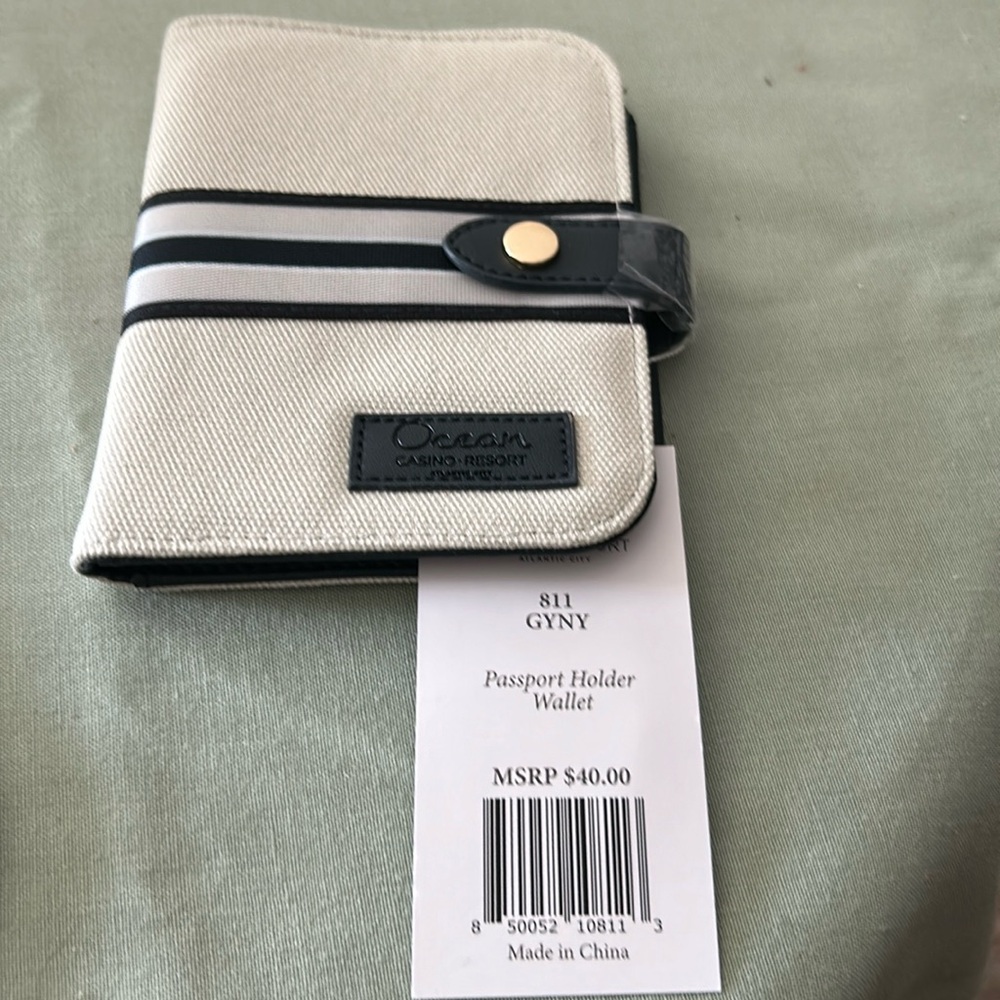 PASSPORT CASE NEW - Picture 2 of 5